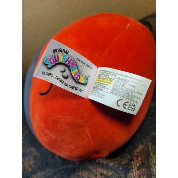 Disney Squishmallows Mickey Mouse 8 inch Plush - Picture 5 of 5